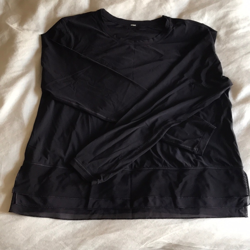 Like new dark purple lululemon long sleeve